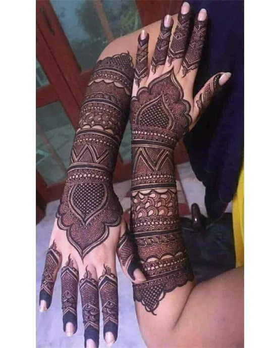 Whimsical Arrangement On Sunflower Stylish Full Hand Mehndi Design